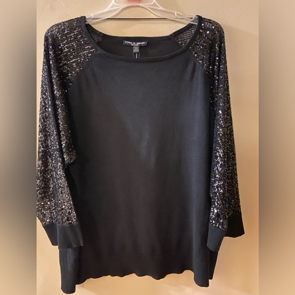 Cable & Gauge black crewneck sweater with sequences on sleeves - 2X (plus) -NWT - Picture 2 of 14